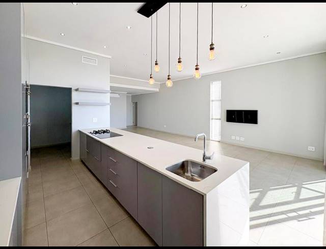 3 BEDROOM APARTMENT FOR SALE IN MIDSTREAM ESTATE